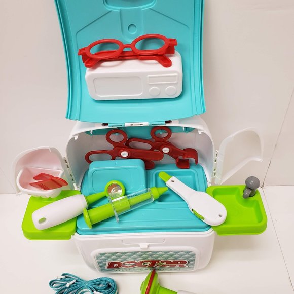 New Doctors Kit Backpack - Picture 8 of 13